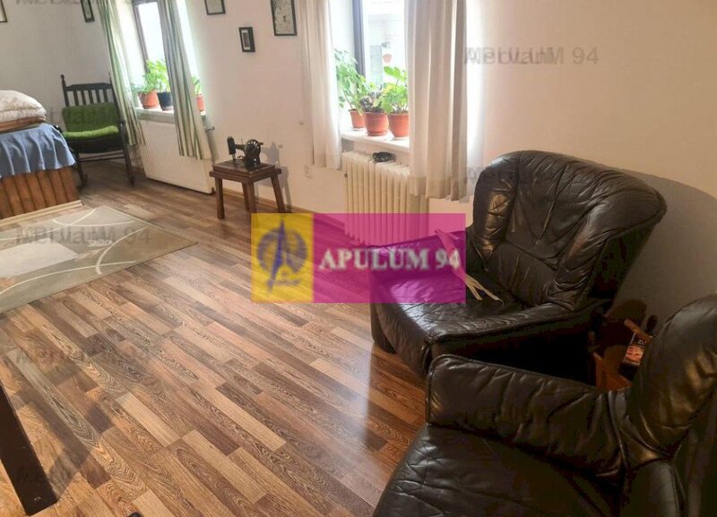De vanzare apartament in vila - Sinaia