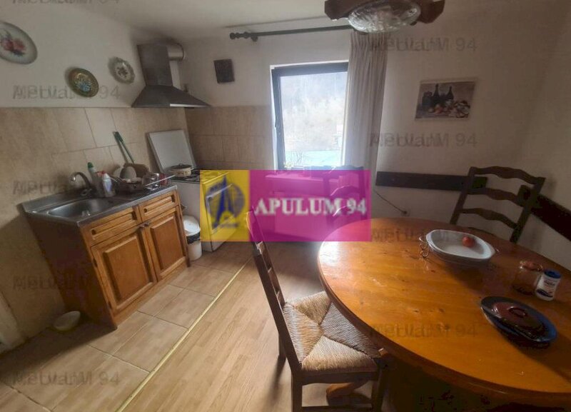 De vanzare apartament in vila - Sinaia