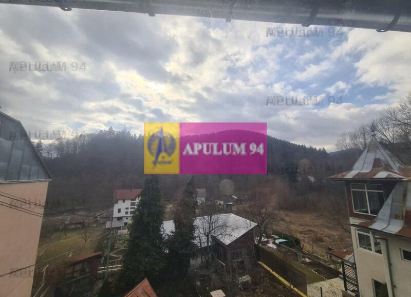De vanzare apartament in vila - Sinaia